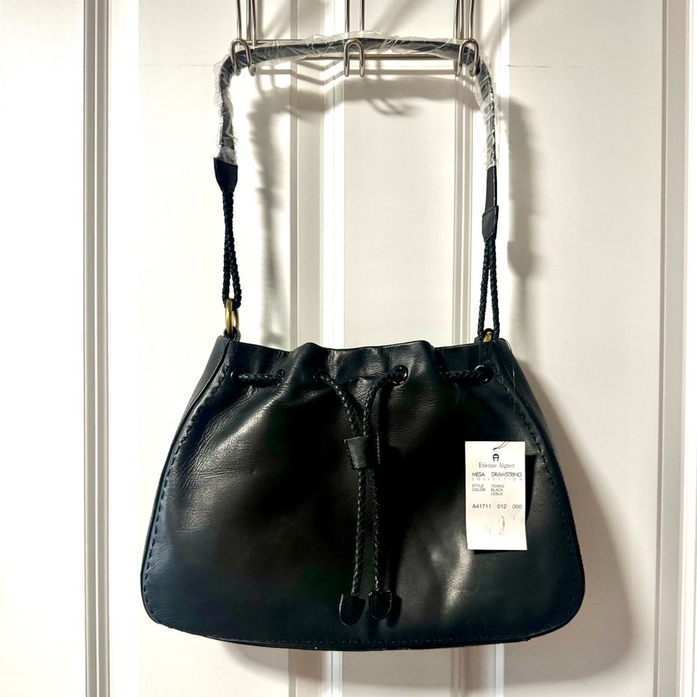 (NWT) Etienne Aigner | Black Leather Bucket Bag With Drawstring